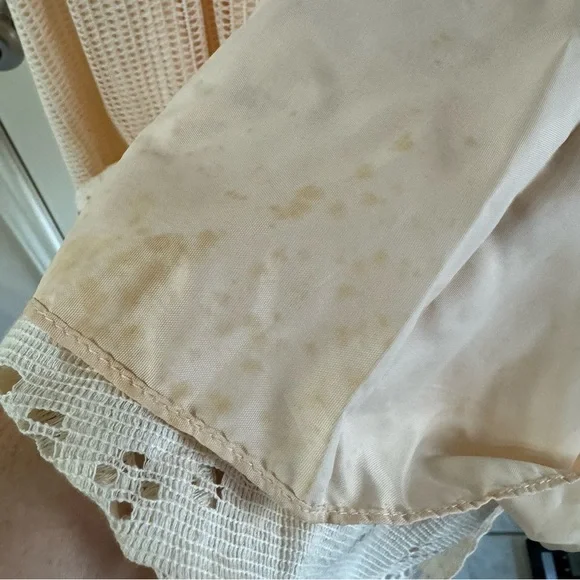 Vintage 1970s Joy Stevens Boho Cream and Maroon Lace Prairie Dress - Picture 9 of 10